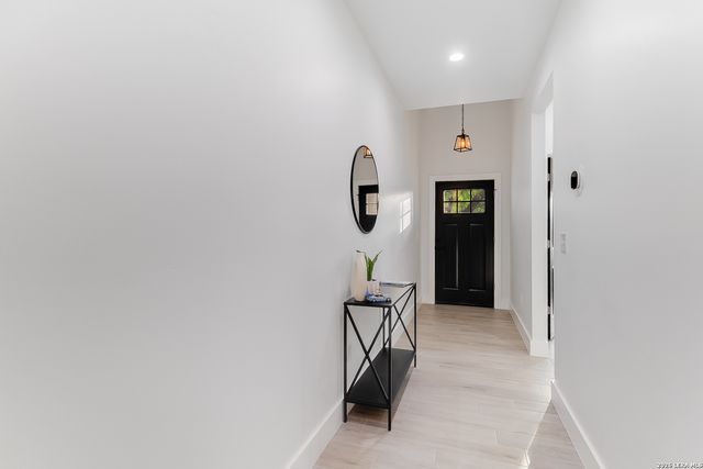 629 ASPEN LN, Cottonwood Shores, TX 78657