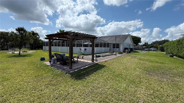 1501 NW 20th Street, Homestead, FL 33030