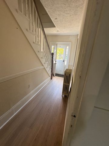 1088 Bridge St, Lowell, MA 01850