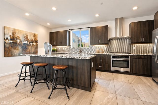 151 Cadence, Irvine, CA 92618