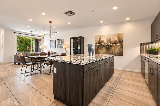 151 Cadence, Irvine, CA 92618