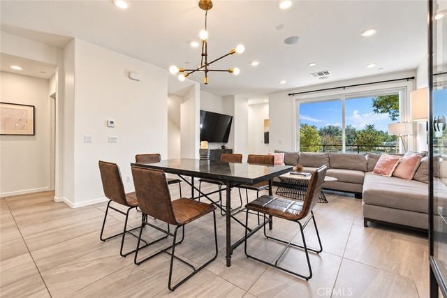 151 Cadence, Irvine, CA 92618