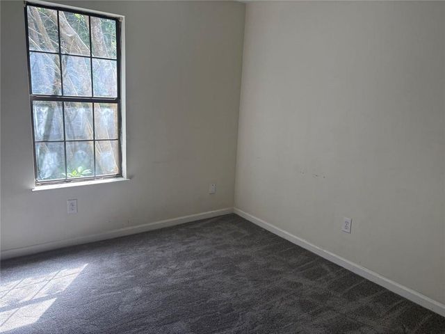 126 Oak Circle S, Stockbridge, GA 30281