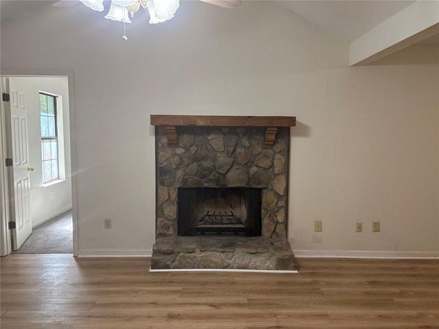 126 Oak Circle S, Stockbridge, GA 30281