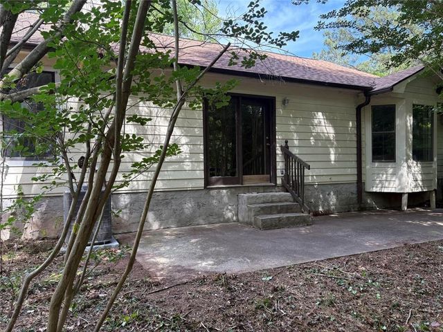 126 Oak Circle S, Stockbridge, GA 30281