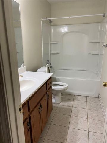126 Oak Circle S, Stockbridge, GA 30281