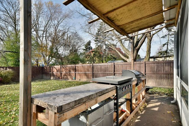 7260 ROSEWOOD Street, Hanover Park, IL 60133