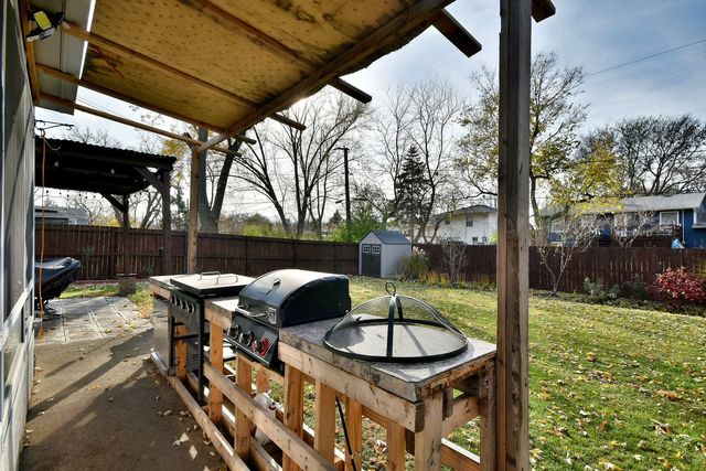 7260 ROSEWOOD Street, Hanover Park, IL 60133