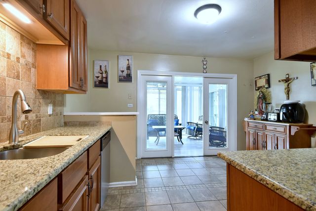 7260 ROSEWOOD Street, Hanover Park, IL 60133