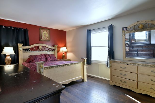 7260 ROSEWOOD Street, Hanover Park, IL 60133