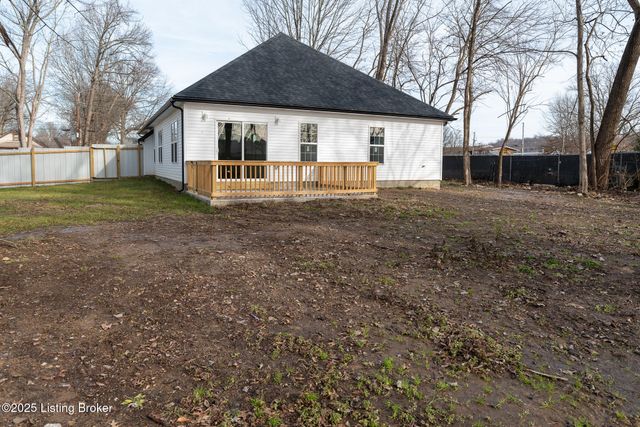 1904 Donald Dr, Louisville, KY 40216