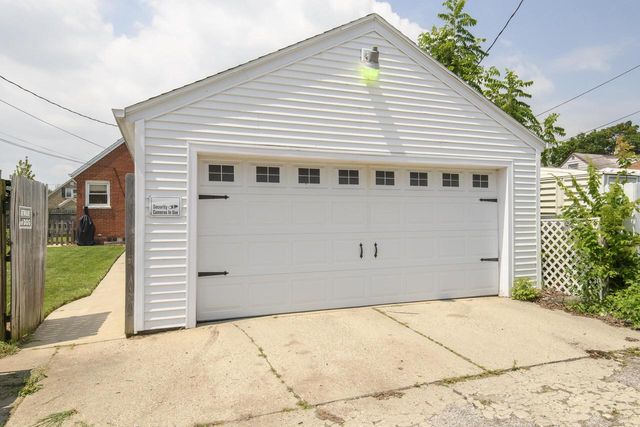 5136 N 65th STREET, Milwaukee, WI 53218