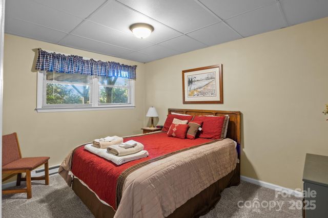 265 Dameron Drive, Blowing Rock, NC 28605