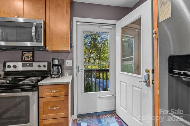 265 Dameron Drive, Blowing Rock, NC 28605