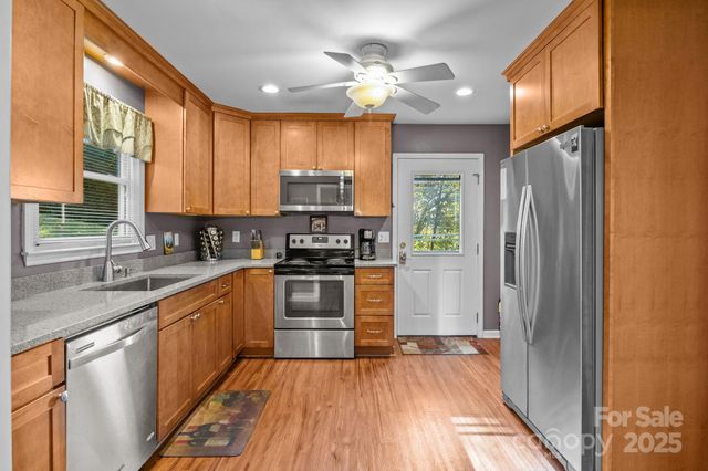 265 Dameron Drive, Blowing Rock, NC 28605