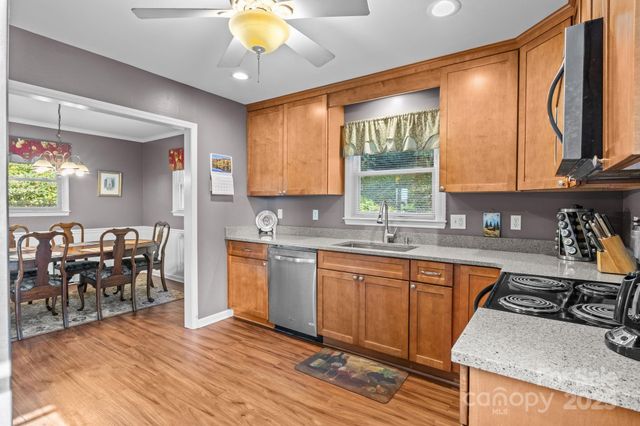 265 Dameron Drive, Blowing Rock, NC 28605