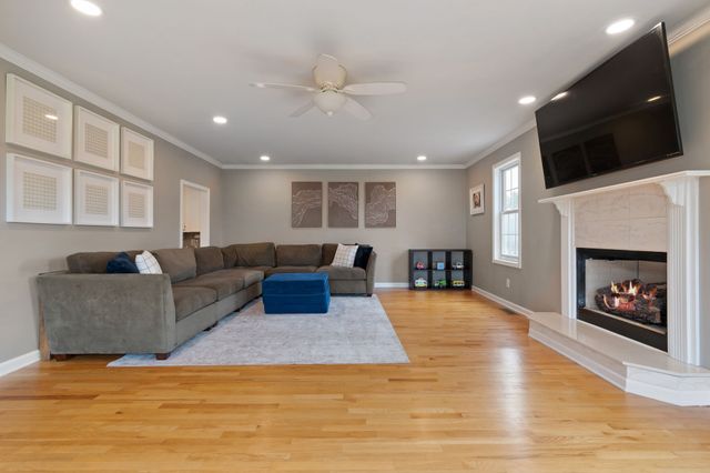 1608 Allison Ave, Columbia, TN 38401