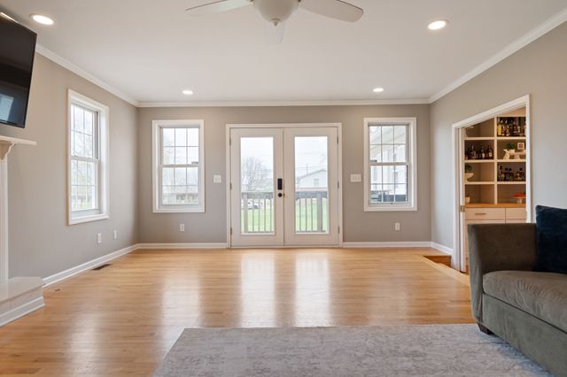 1608 Allison Ave, Columbia, TN 38401