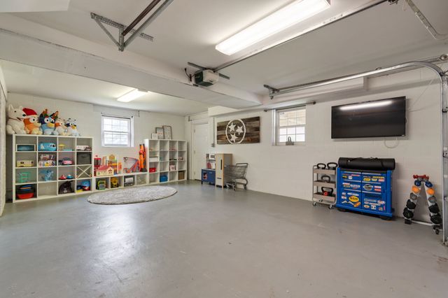 1608 Allison Ave, Columbia, TN 38401