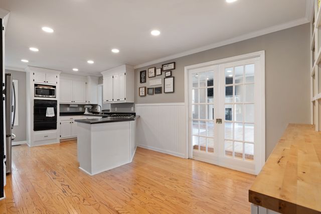 1608 Allison Ave, Columbia, TN 38401