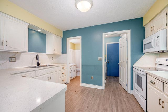 1009 4th Avenue E, Shakopee, MN 55379