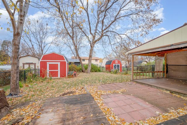 1009 4th Avenue E, Shakopee, MN 55379