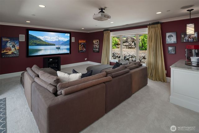 8617 NE 20th Street, Clyde Hill, WA 98004