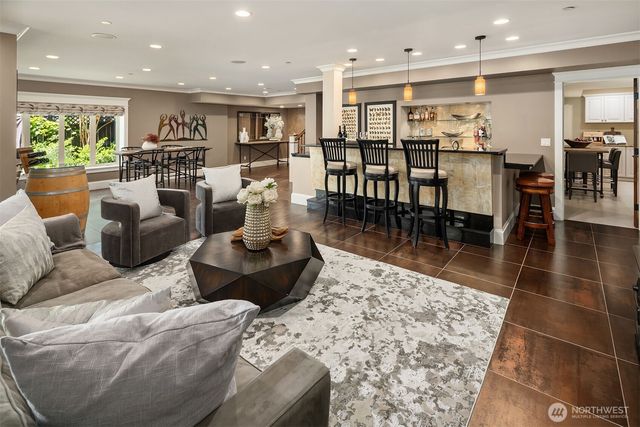 8617 NE 20th Street, Clyde Hill, WA 98004