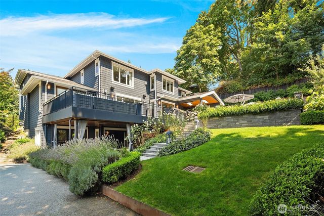 8617 NE 20th Street, Clyde Hill, WA 98004