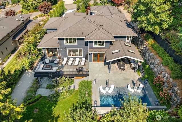 8617 NE 20th Street, Clyde Hill, WA 98004