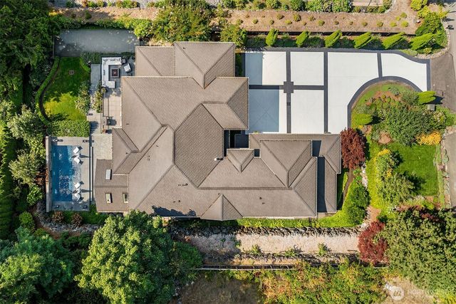 8617 NE 20th Street, Clyde Hill, WA 98004