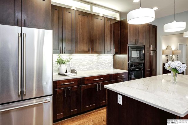 15511 Pierce Circle, Omaha, NE 68144