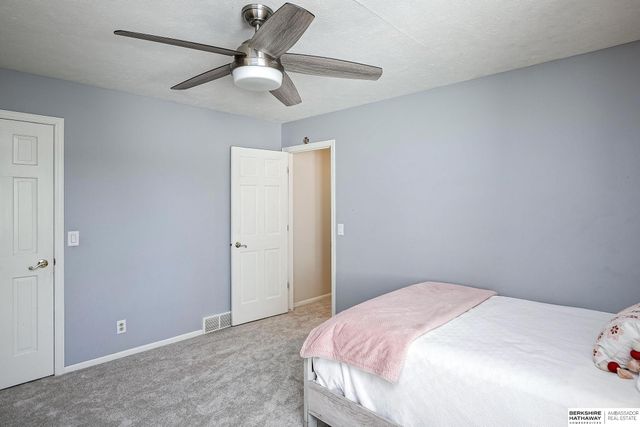 15511 Pierce Circle, Omaha, NE 68144