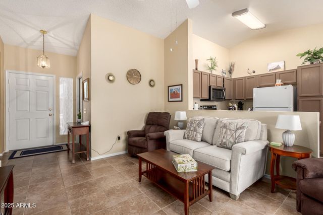 1792 E PALM BEACH Drive, Chandler, AZ 85249