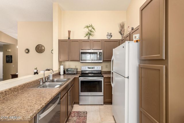 1792 E PALM BEACH Drive, Chandler, AZ 85249