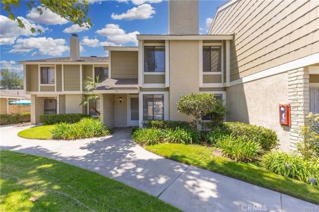 5 Locust 1, Irvine, CA 92604