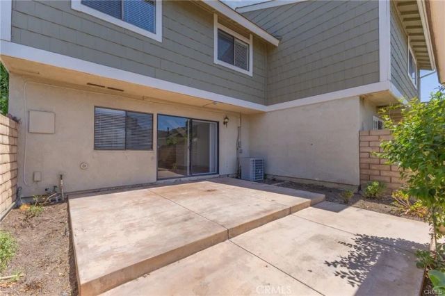 5 Locust 1, Irvine, CA 92604