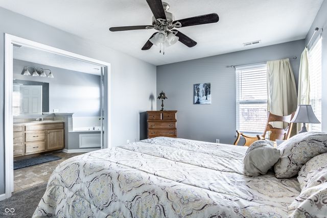 6220 Bishops Pond Lane, Indianapolis, IN 46268