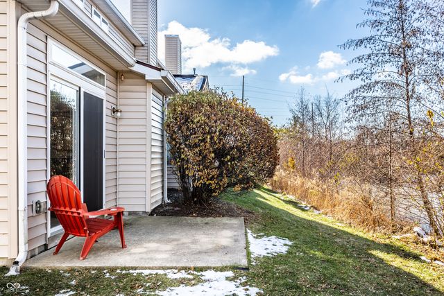 6220 Bishops Pond Lane, Indianapolis, IN 46268