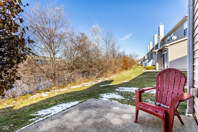 6220 Bishops Pond Lane, Indianapolis, IN 46268