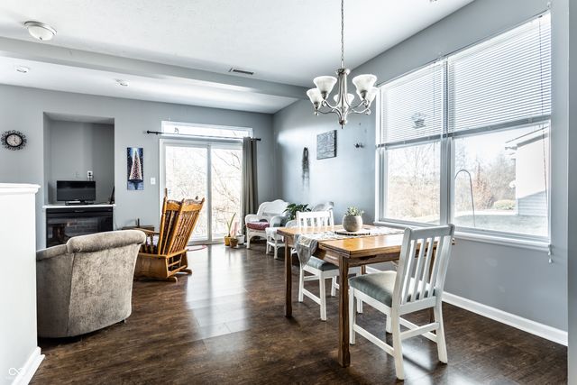 6220 Bishops Pond Lane, Indianapolis, IN 46268