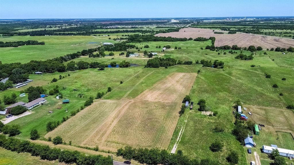 2461 County Road 2130, Greenville, TX 75402