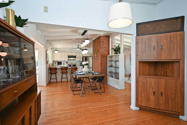 5239 Katrina Ct, Castro Valley, CA 94546