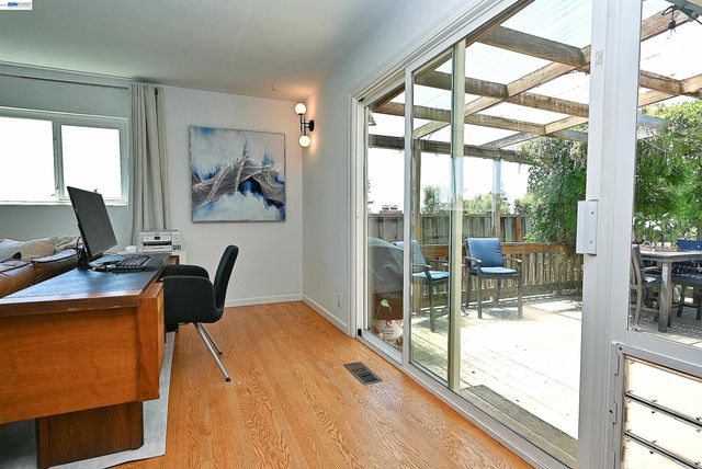 5239 Katrina Ct, Castro Valley, CA 94546