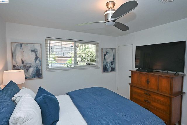 5239 Katrina Ct, Castro Valley, CA 94546