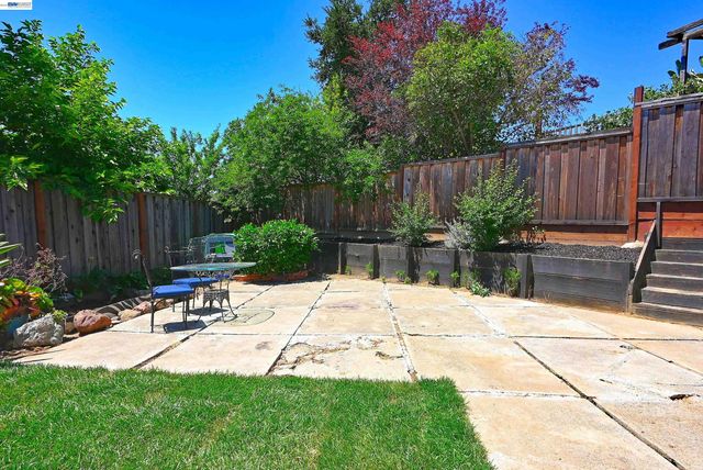 5239 Katrina Ct, Castro Valley, CA 94546