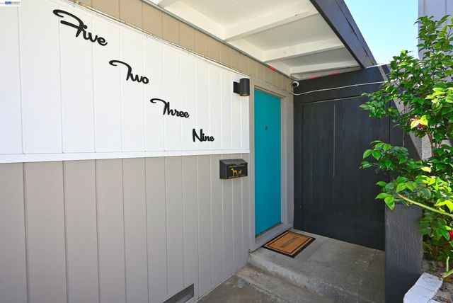 5239 Katrina Ct, Castro Valley, CA 94546