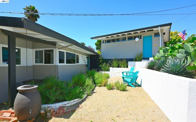 5239 Katrina Ct, Castro Valley, CA 94546