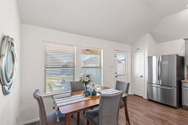 705 Autumn Lake Lane, Magnolia, TX 77354