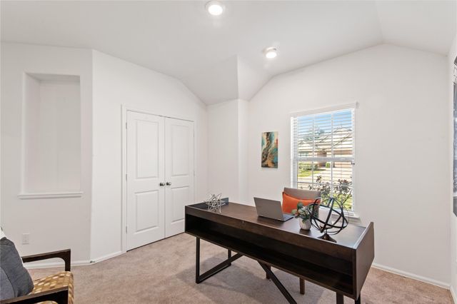 705 Autumn Lake Lane, Magnolia, TX 77354